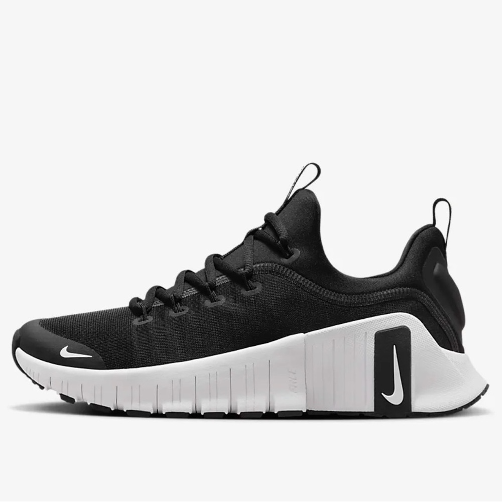 Nike Black and White Sneakers